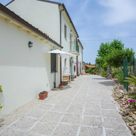 Vakantiehuis Locazione Turistica Il Casale Del Gigante-2 Casalbordino